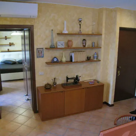 Bilocale Dotato Di Ogni Comfort Apartamento